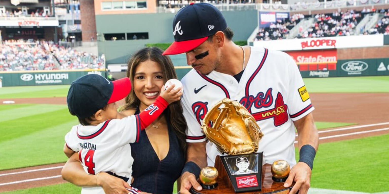 Rodwin Dubon Mauricio Dubón discusses appreciation for wife Nancy