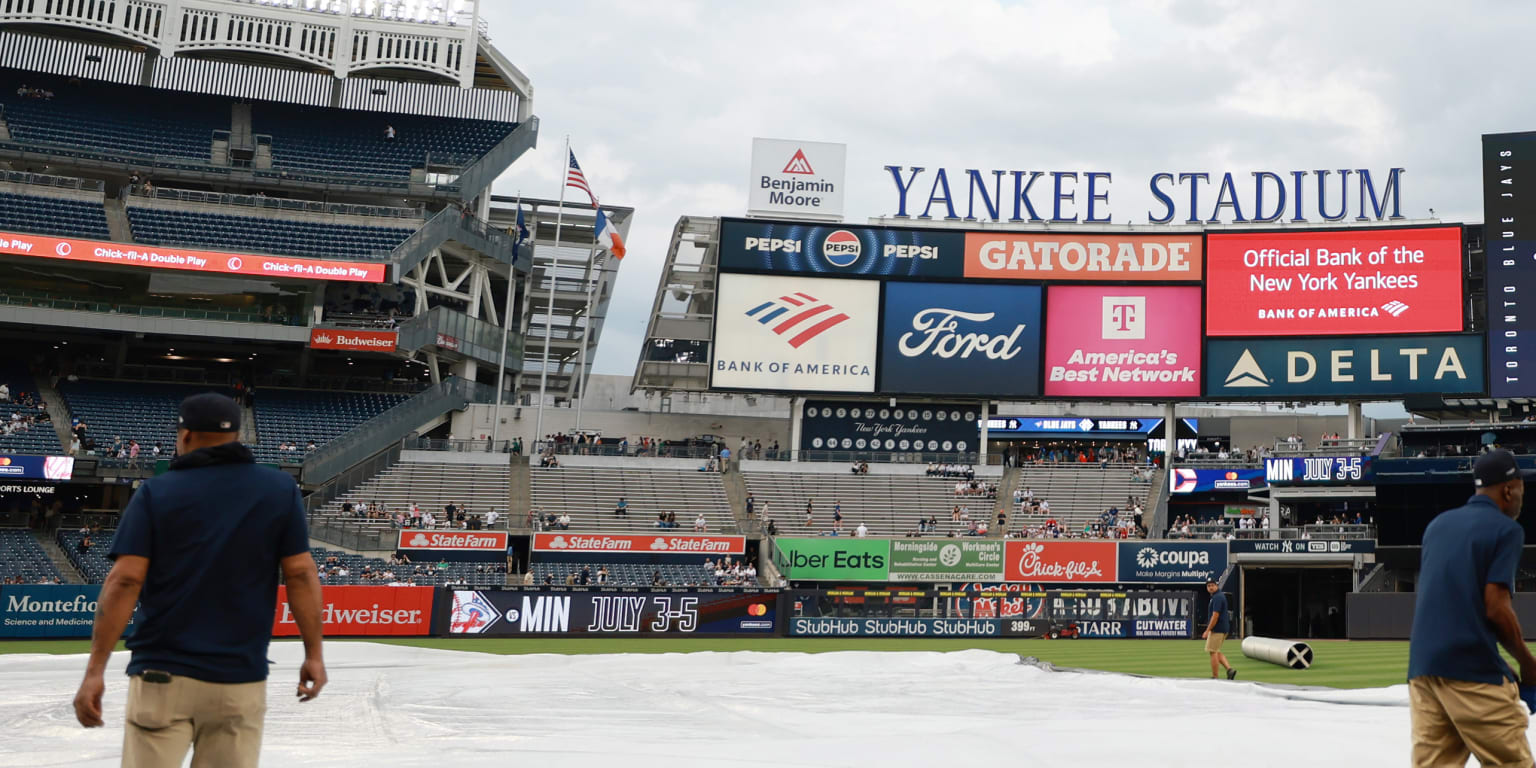 Dodgers-Yankees Saturday game postponed; split DH Sunday