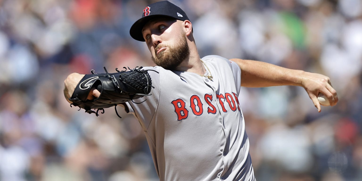 Garrett Crochet tops 200 strikeouts as Red Sox rout Yankees