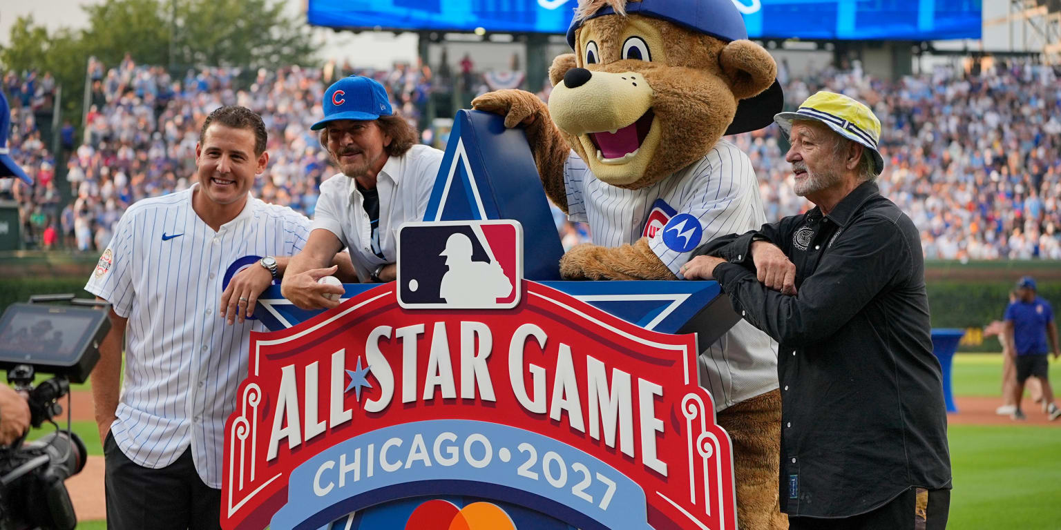 Cubs officially unveil logo for '27 All-Star Game at Wrigley Field