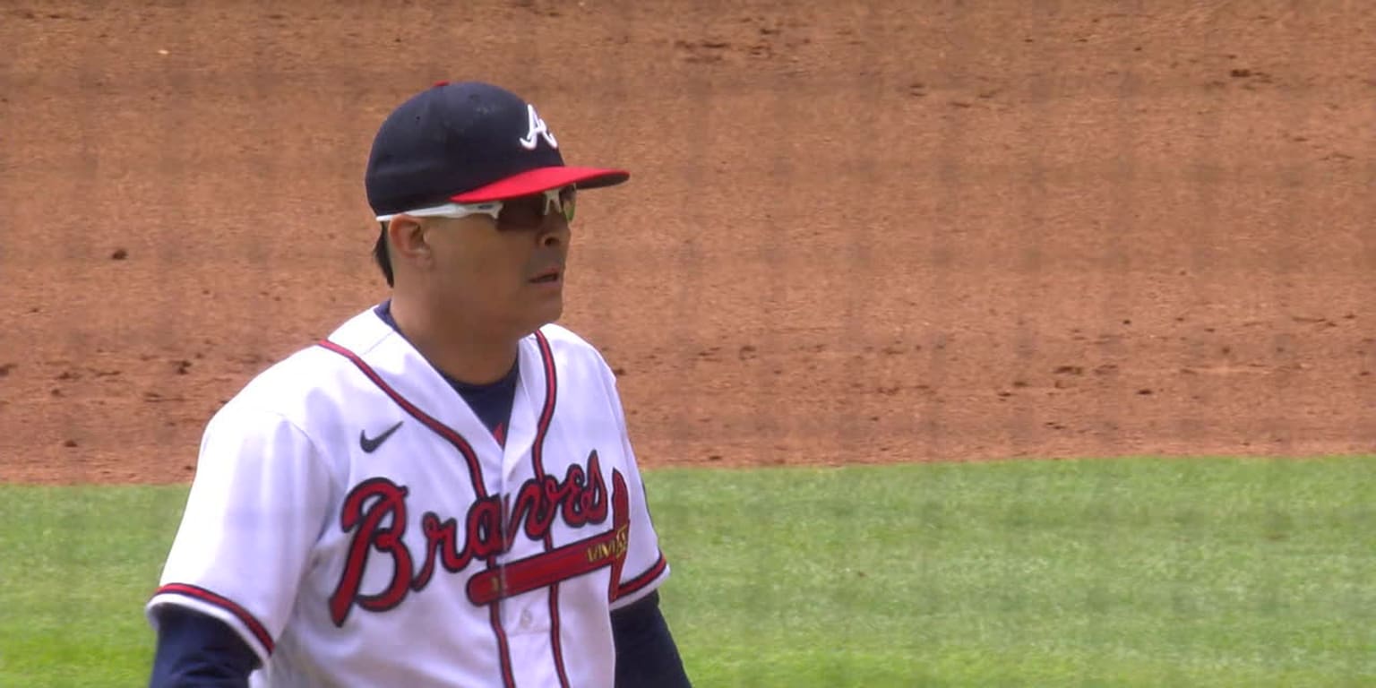 Jesse Chavez injury update: Braves reliever put on IL after being hit by  comebacker to leg from Miguel Cabrera 