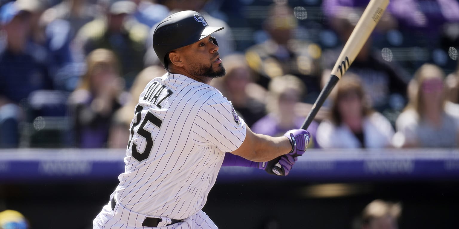 Rockies use 5-run eighth inning to sweep Brewers