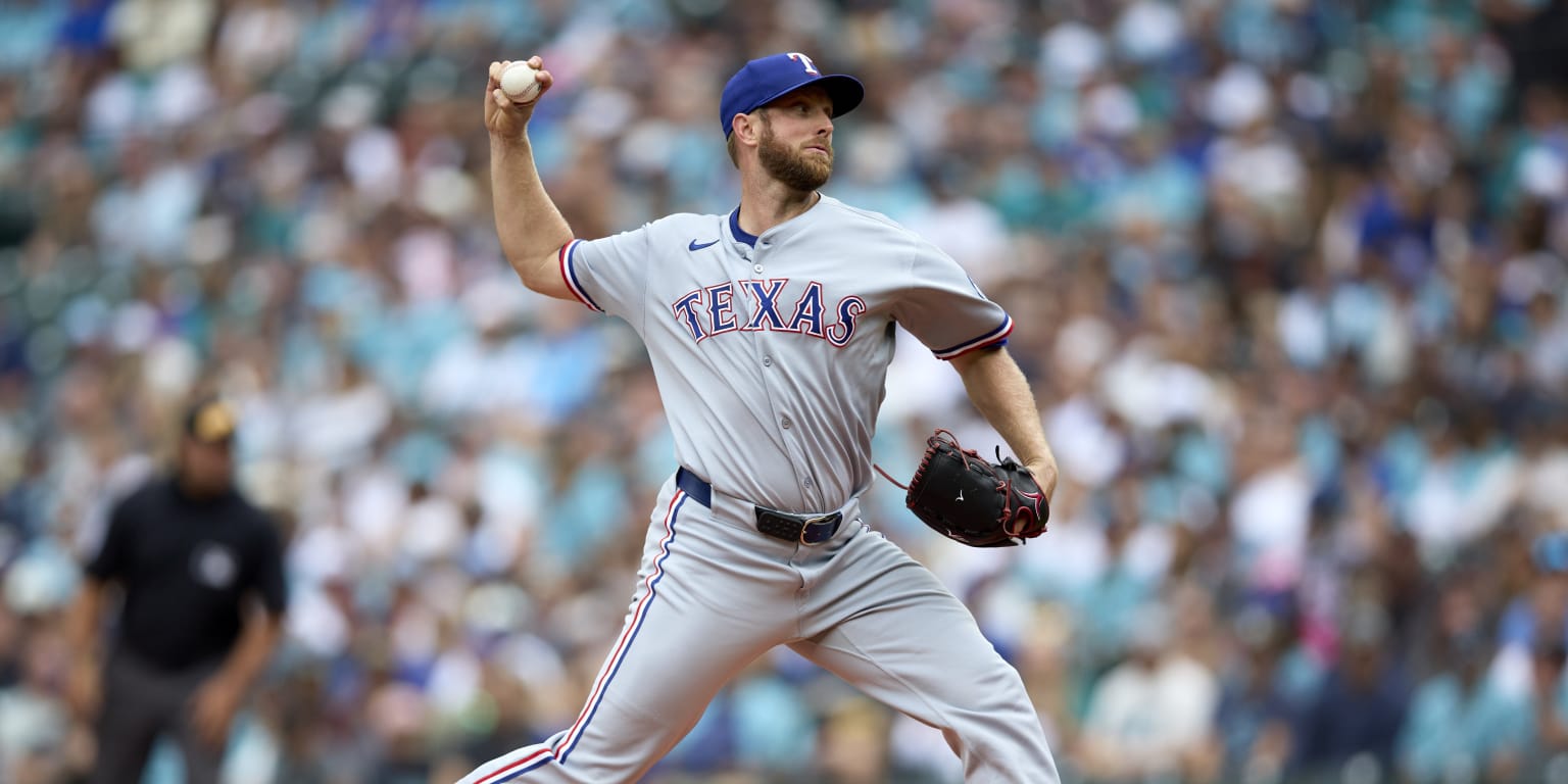 Kelly's Rangers debut helps Texas find elusive win in Seattle