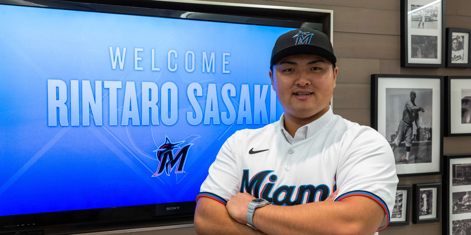 佐々木麟太郎、マーリンズ入団会見でメジャー昇格の目標を語る