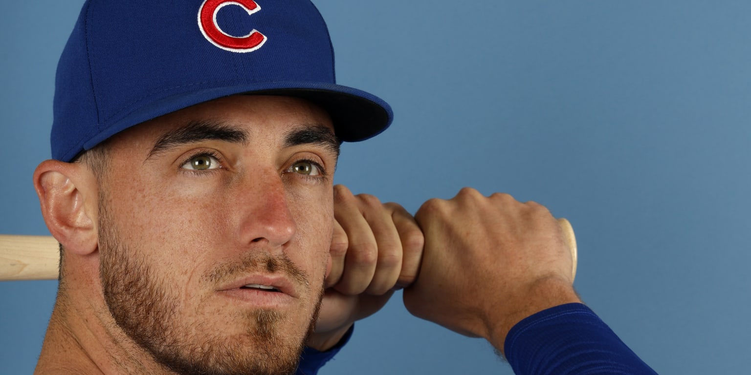 Cody Bellinger swinging away early in Cubs spring training