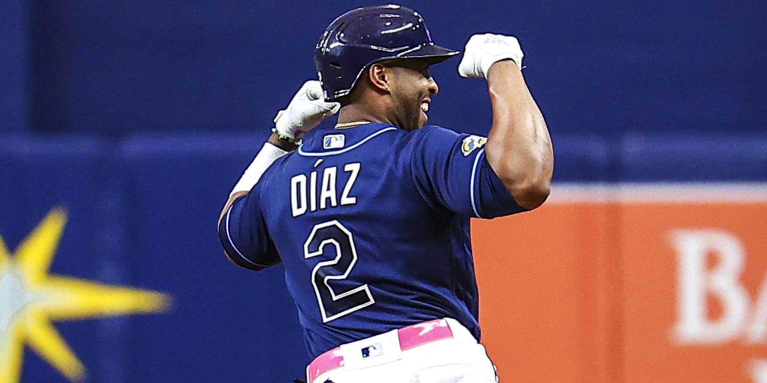 Yandy Diaz delivers off the bench as Rays walk off Mariners