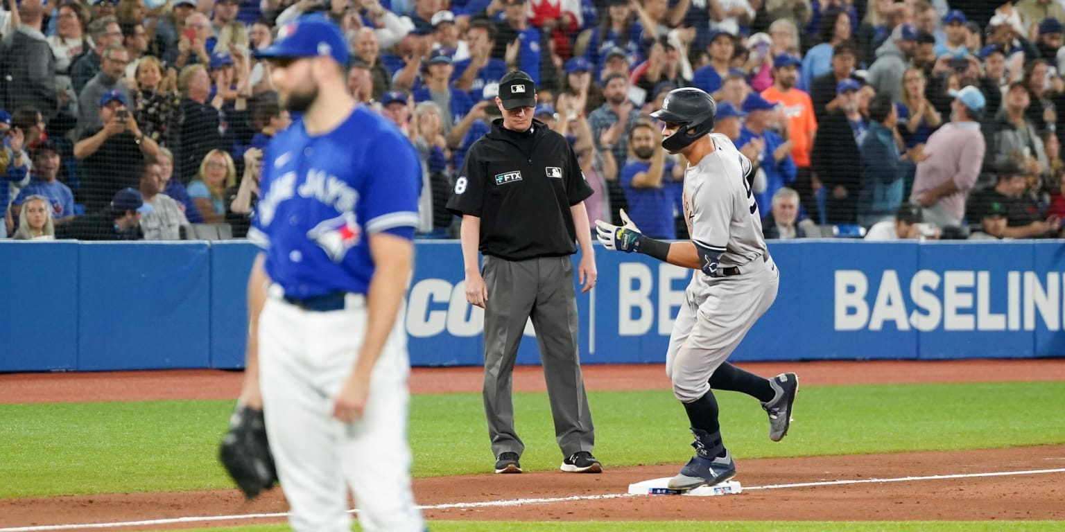 Aaron Judge in lineup chasing home run record vs. Blue Jays
