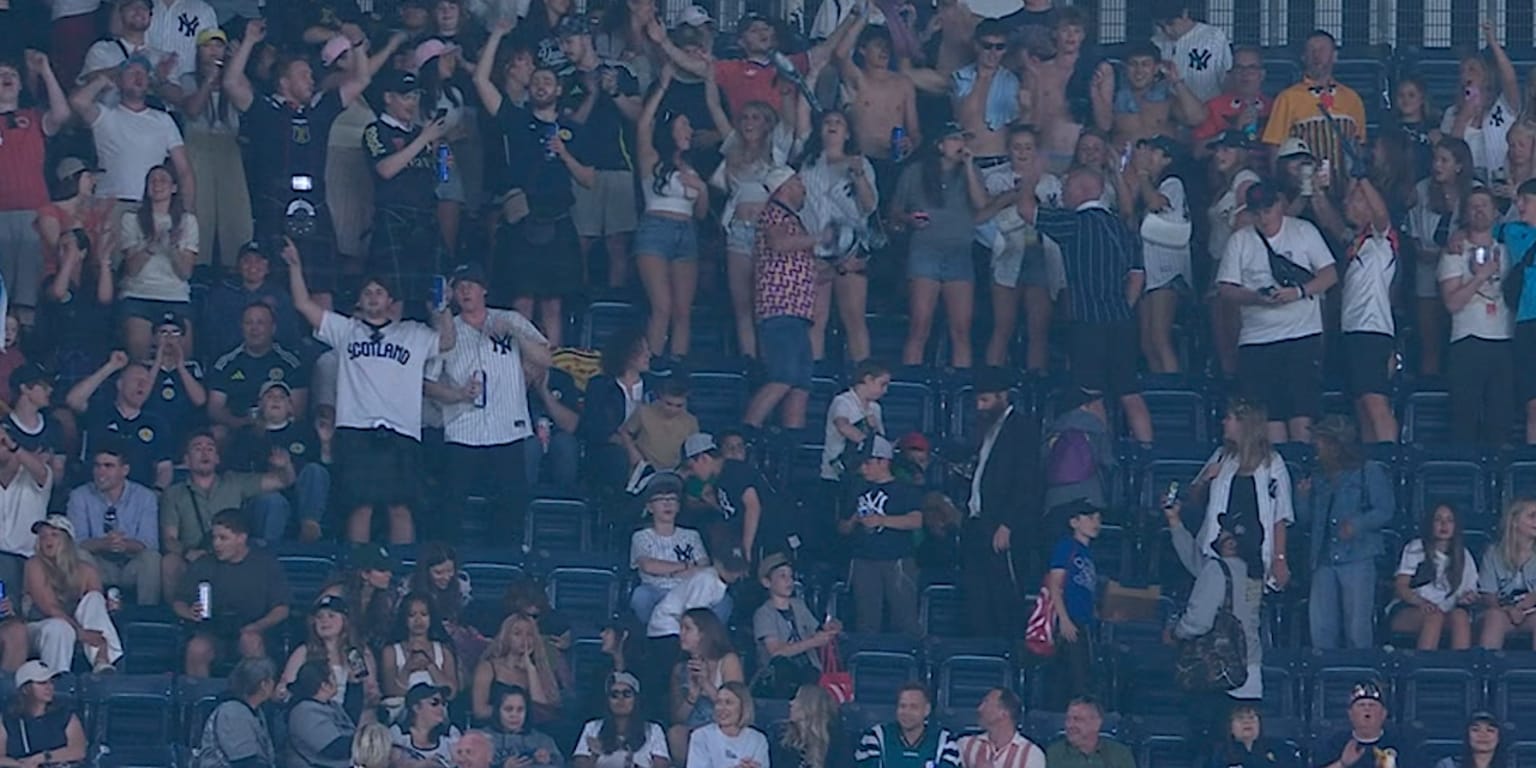 Scottish football fans continue MLB takeover with trip to Yankee Stadium