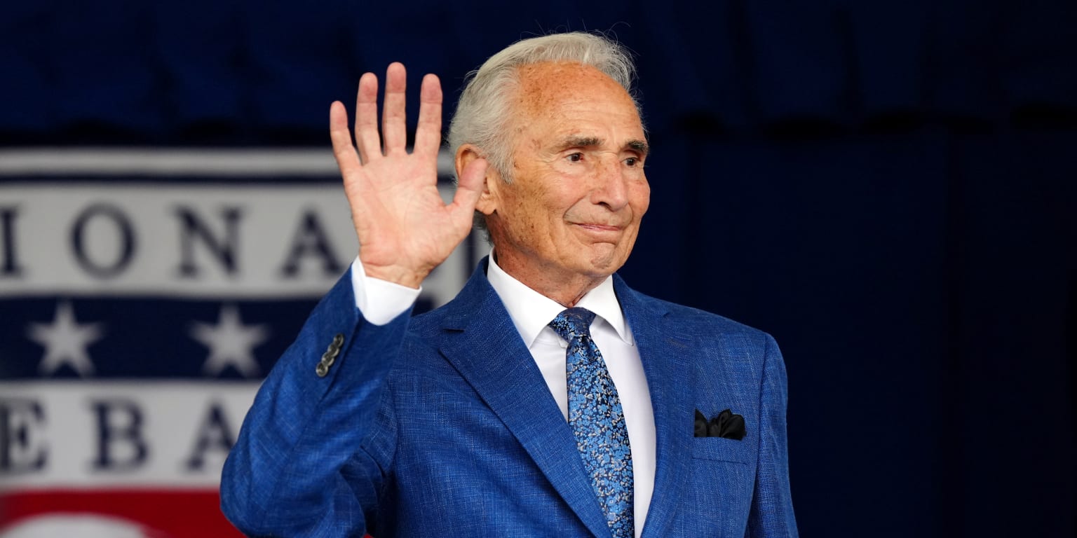 Koufax honored with lifetime achievement award from Baseball Digest