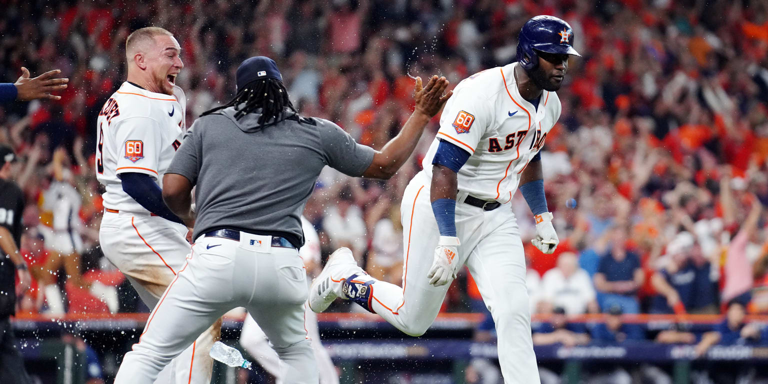 Astros on brink of historic comeback vs Rays