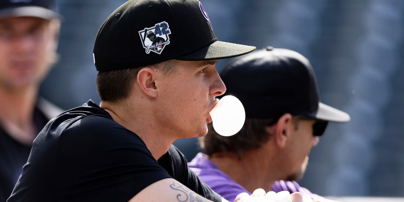 Moniak gets back into swing, makes 2 amazing grabs in rehab game