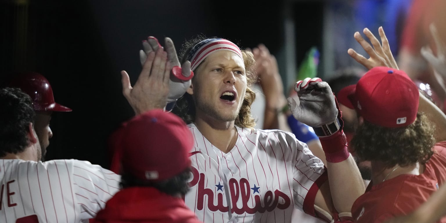 Angels lose 9-7 after Phillies' offensive showdown