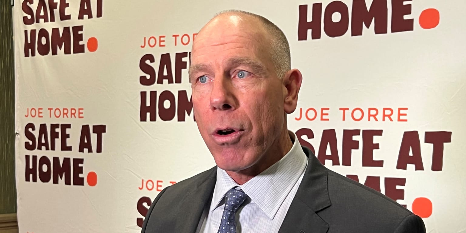Scott Brosius Honored at Safe At Home Foundation Gala for 1998 Yankees