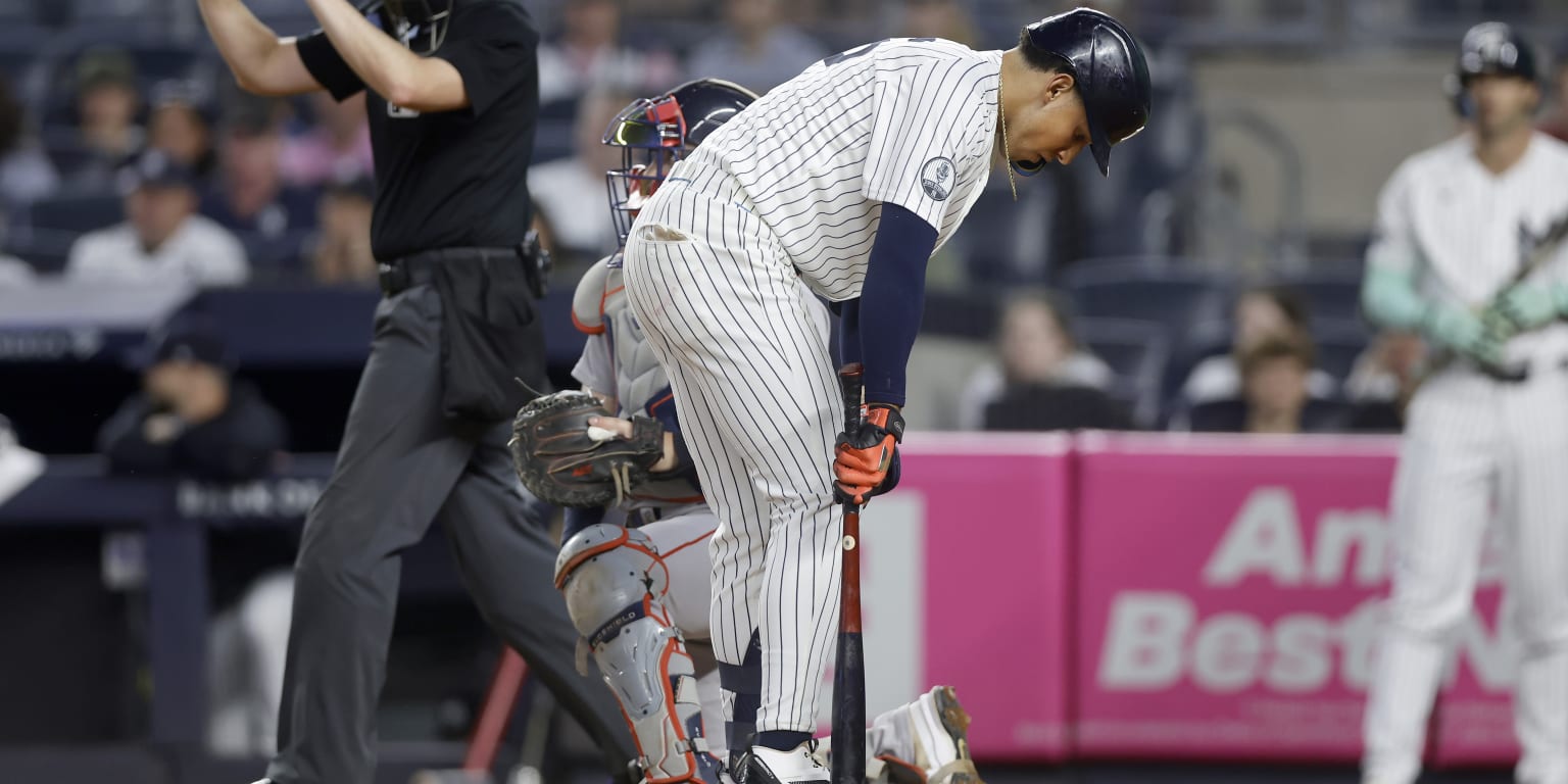 Lombard exits with right knee discomfort after awkward check swing