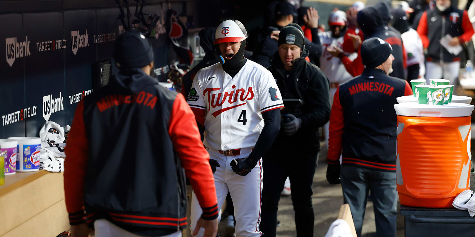 Grand Gray: Shortstop hits 1st slam to help Twins rally after Buxton exits