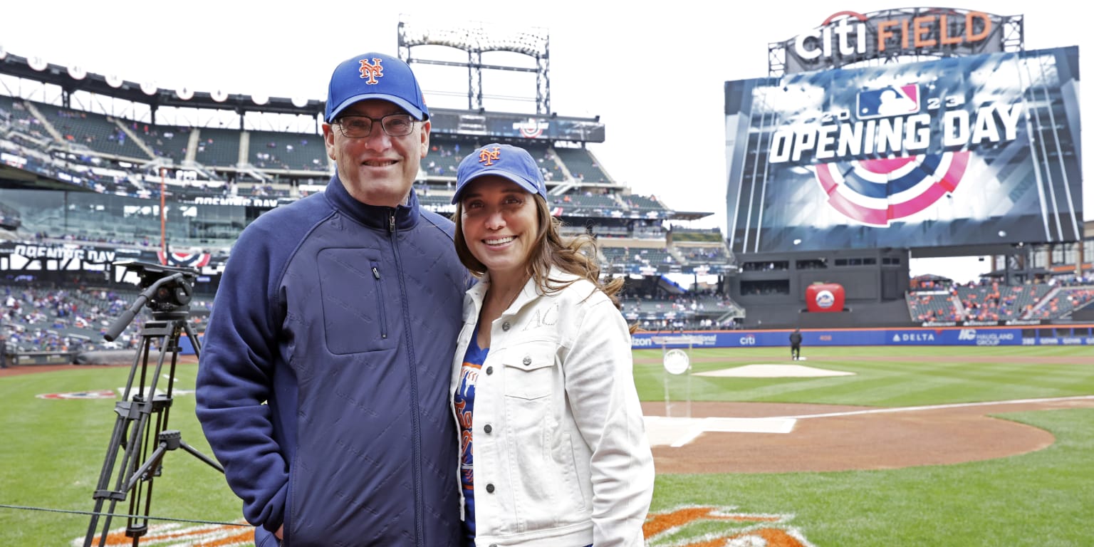 Facts, Memes And Inside Jokes: Everything Counts In Small Amounts For The  Citi Field Mets Experience