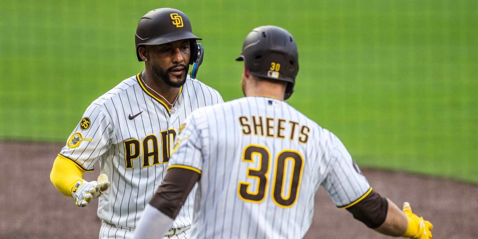 Padres, Dodgers have taken very different paths to top of standings