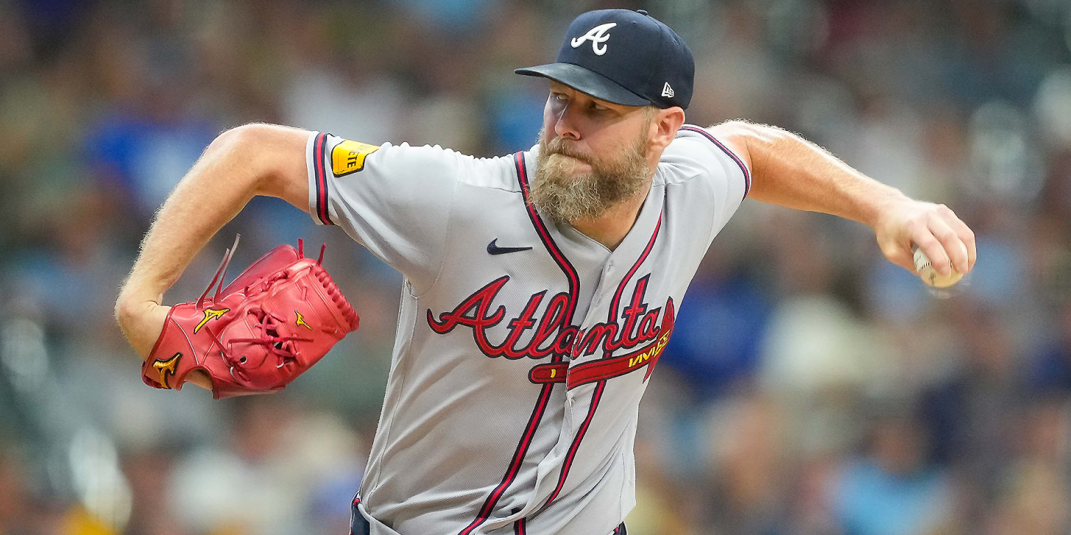 Sale not dominant, but still effective vs. Crew over 6 innings
