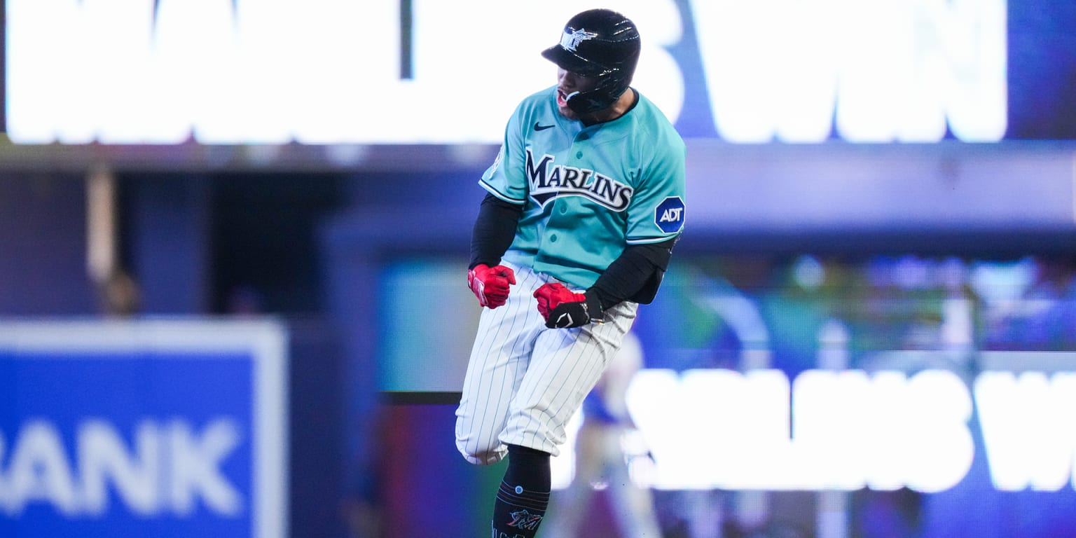 Walk-off grand slam breaks scoreless tie as Marlins sweep Mets