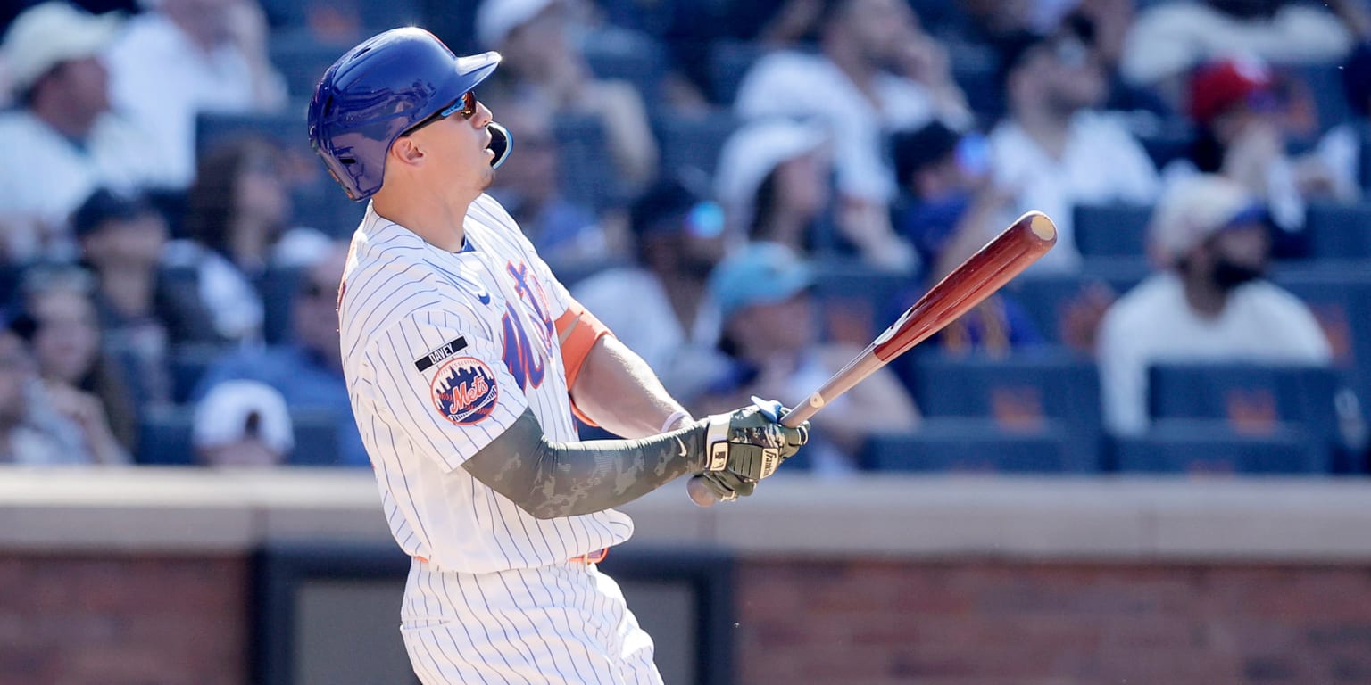 Taylor (hip flexor strain) placed on IL as Minter, Young return to Mets