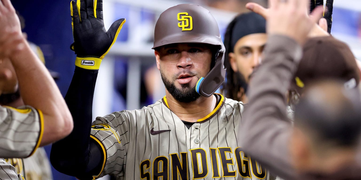 Gary Sánchez might be breaking out with Padres
