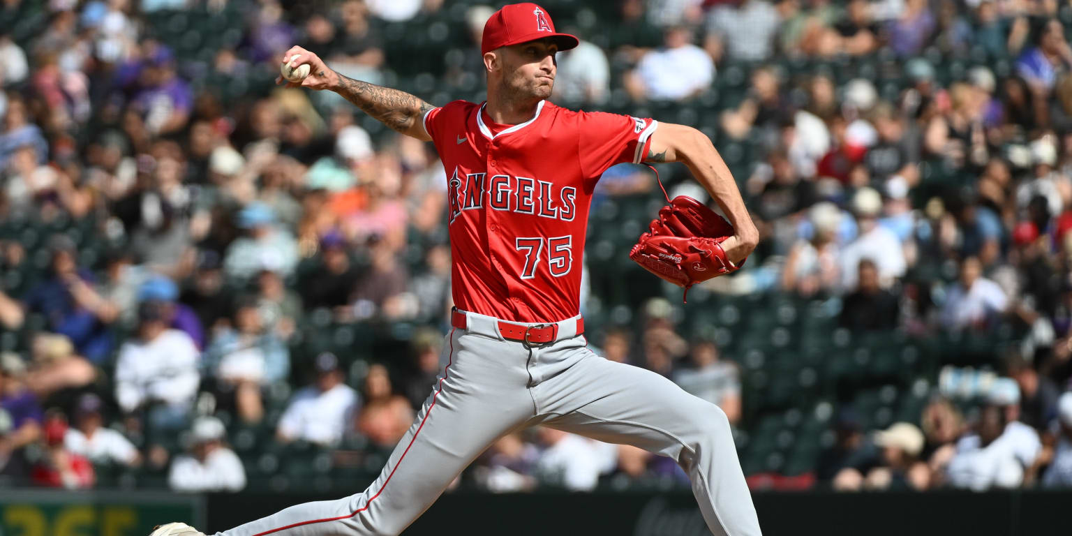 Guardians add bullpen depth by signing right-hander Brogdon