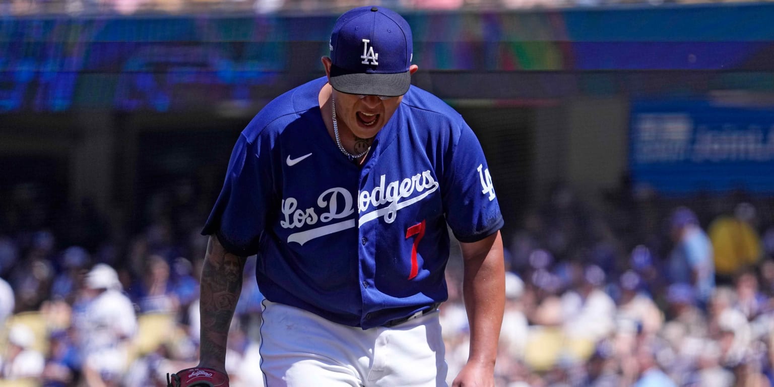 Dodgers News: Dave Roberts Hopes Julio Urias Re-Signs With LA in