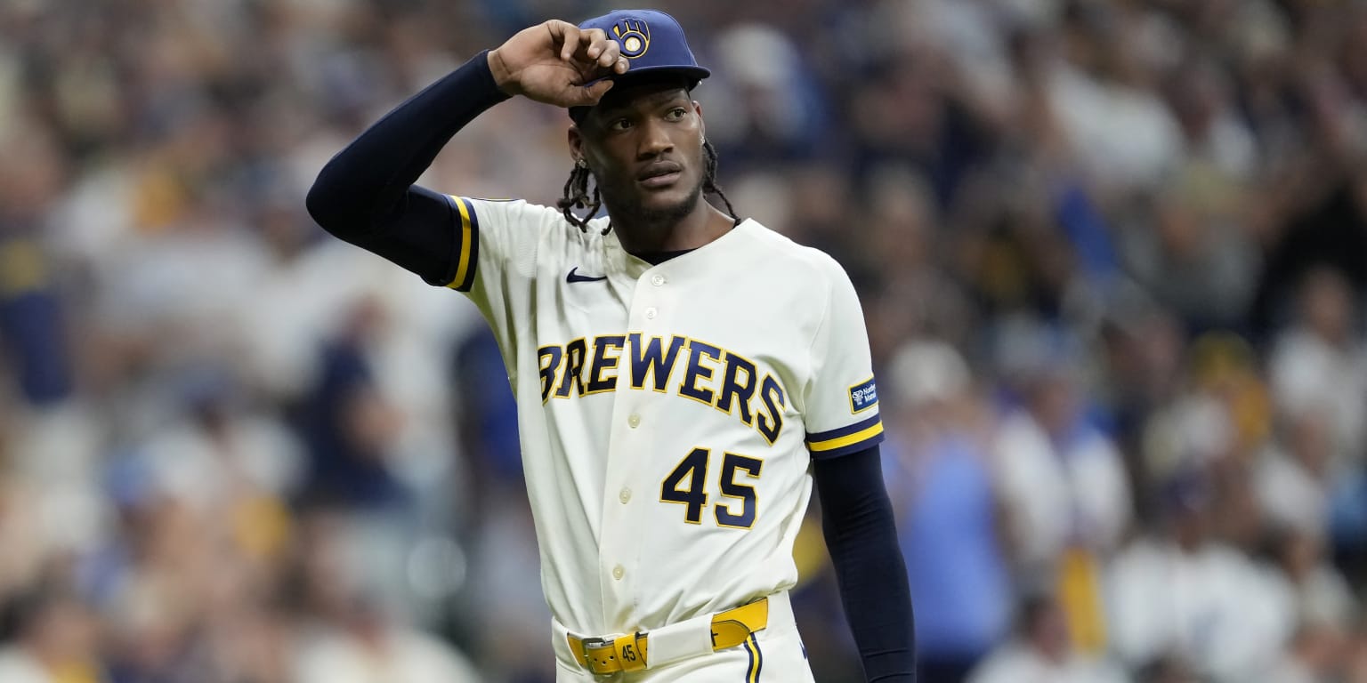 Uribe 'ready to go' for every postseason game in Crew's shutdown 'pen