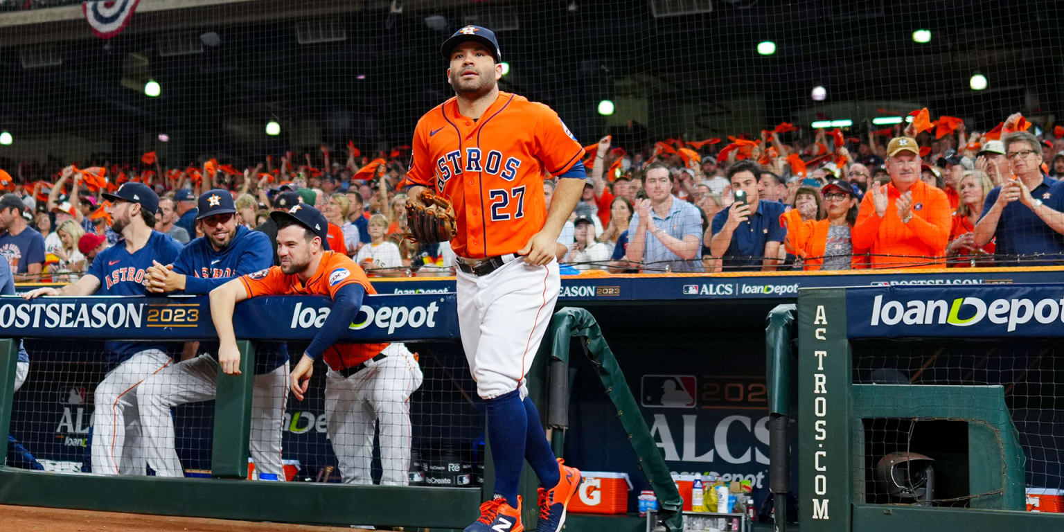 Jose Altuve signs contract extension with Astros