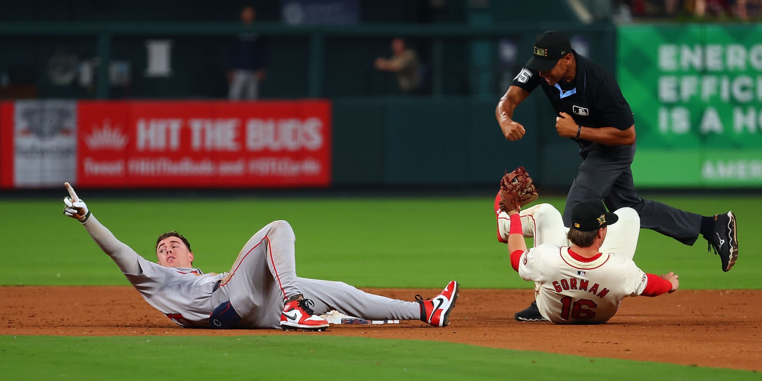 Red Sox struggle with runners in scoring position in loss to Cardinals