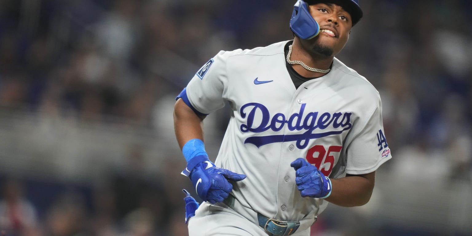 Could this top prospect be a postseason weapon for Dodgers?