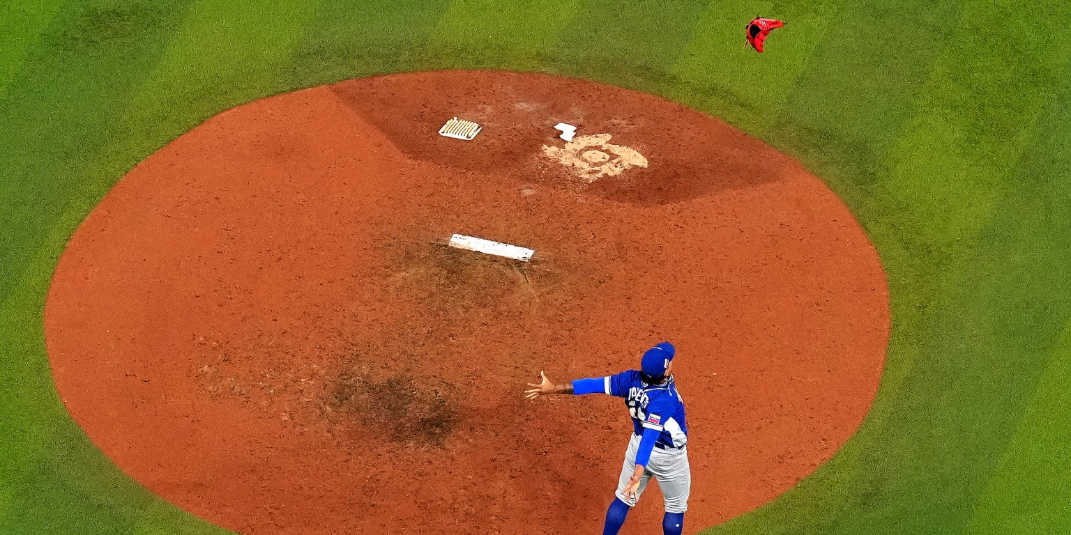 Game-used items from Venezuela's Classic victory heading to Hall