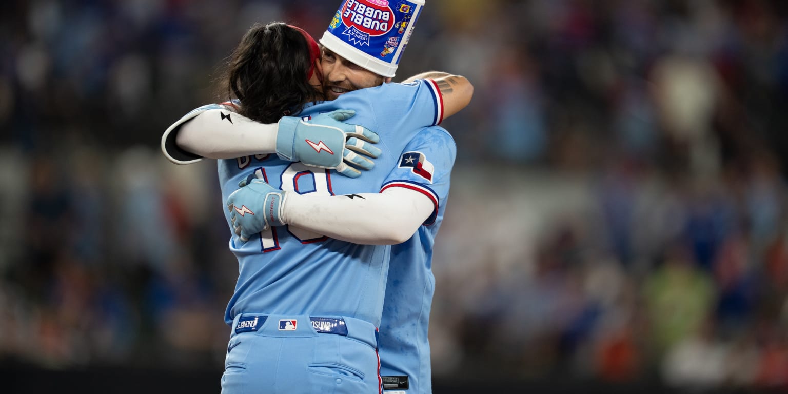 Gore steps up in a big way to set stage for Nimmo's walk-off knock