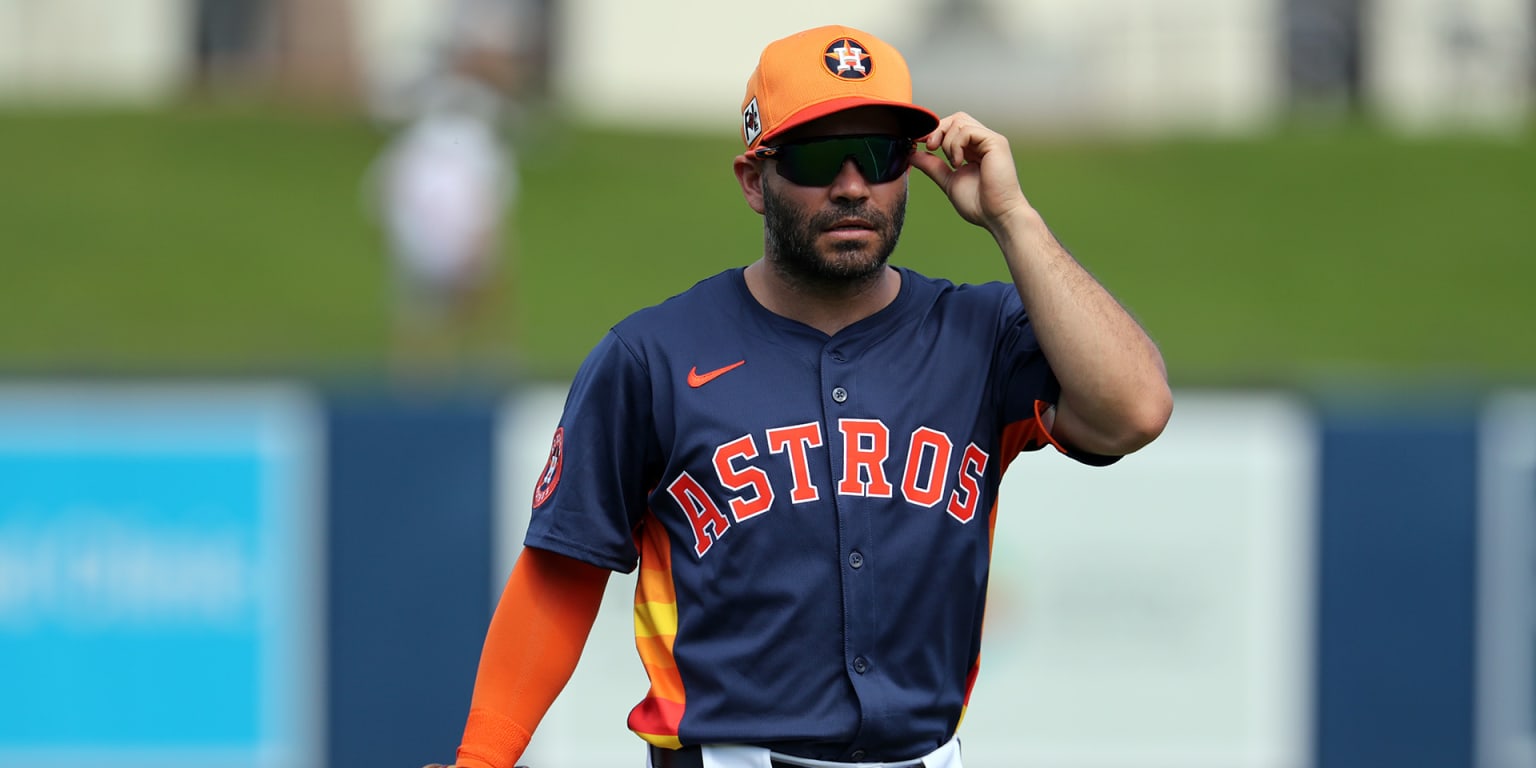 Jose Altuve will be Astros' primary starter in left field