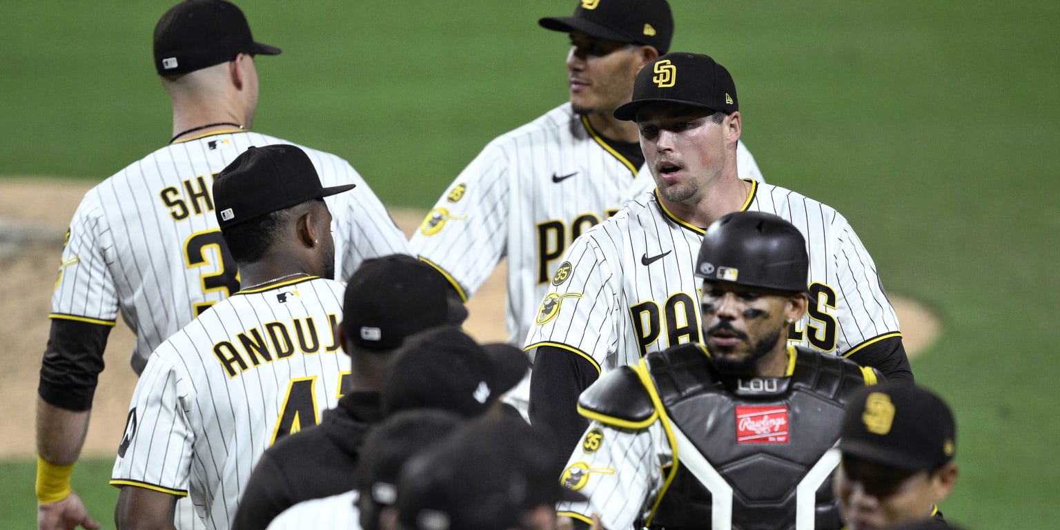 Padres taking rare 'open-minded' approach to Trade Deadline