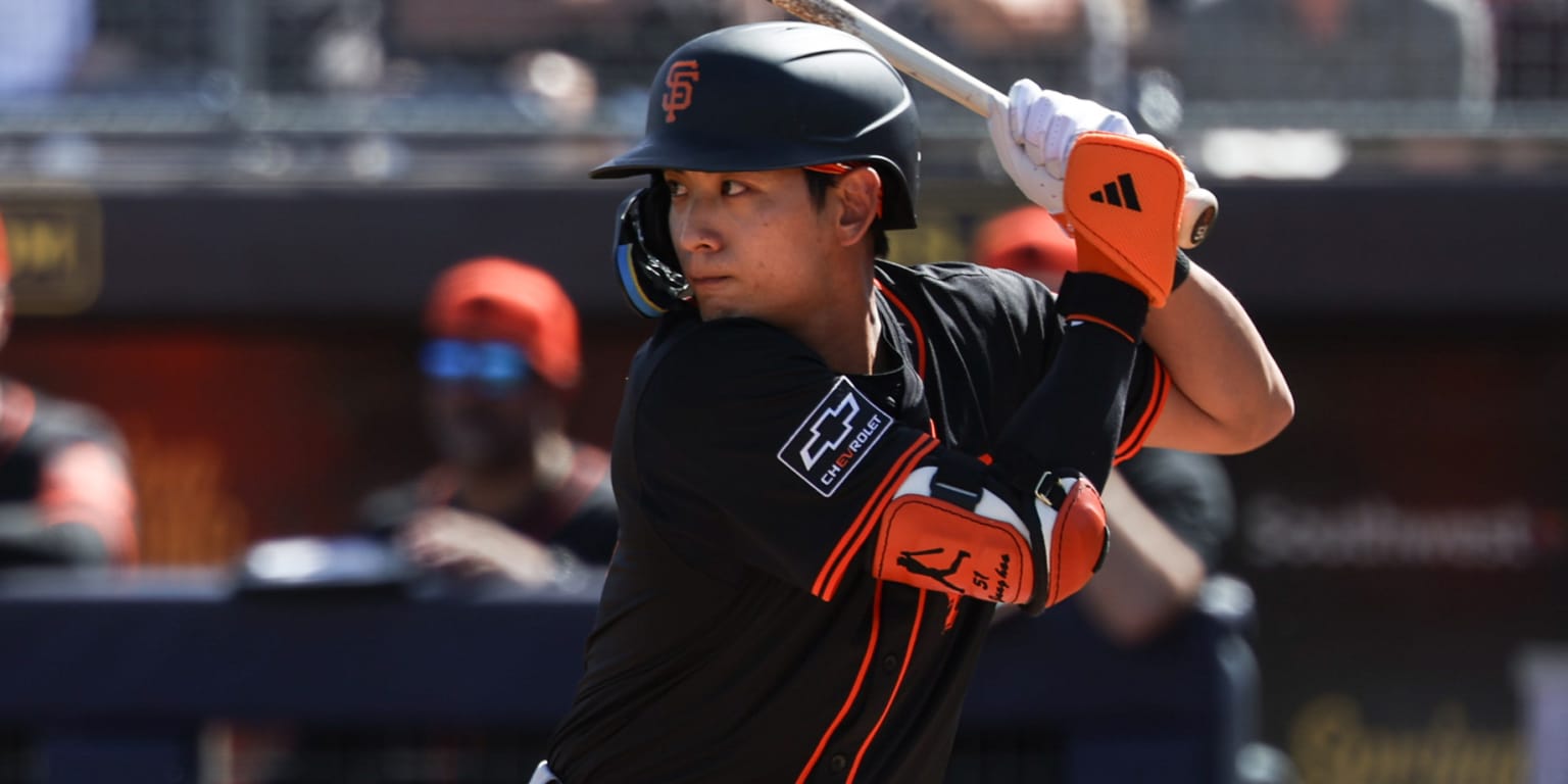 Lee (back) going for MRI; Giants hopeful of his return before spring ends