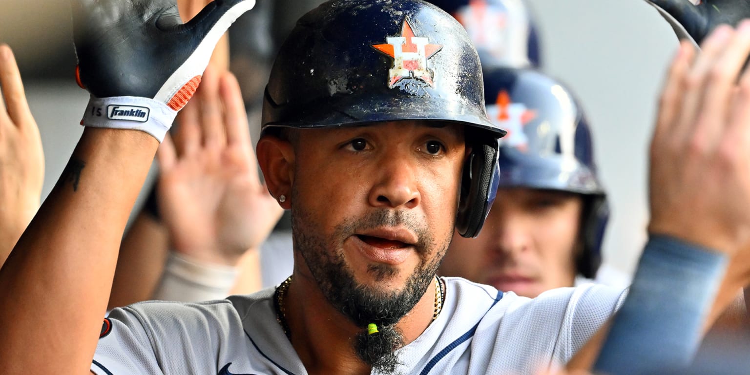 Jose Abreu homers, drives in 3 as Astros hold off Guardians following  marathon series opener