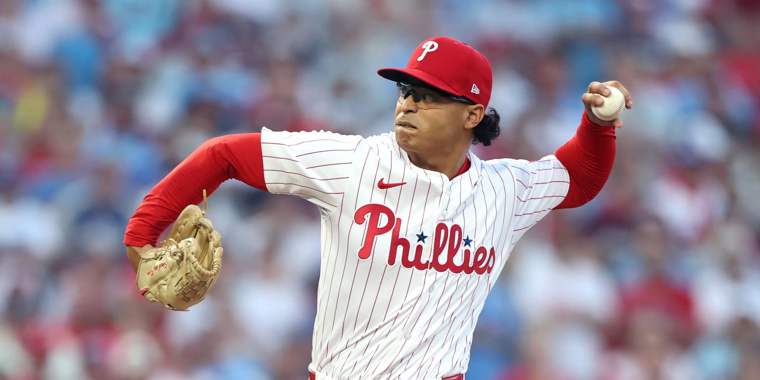 Phillies, Luzardo agree to 5-year, $135 million extension (source)
