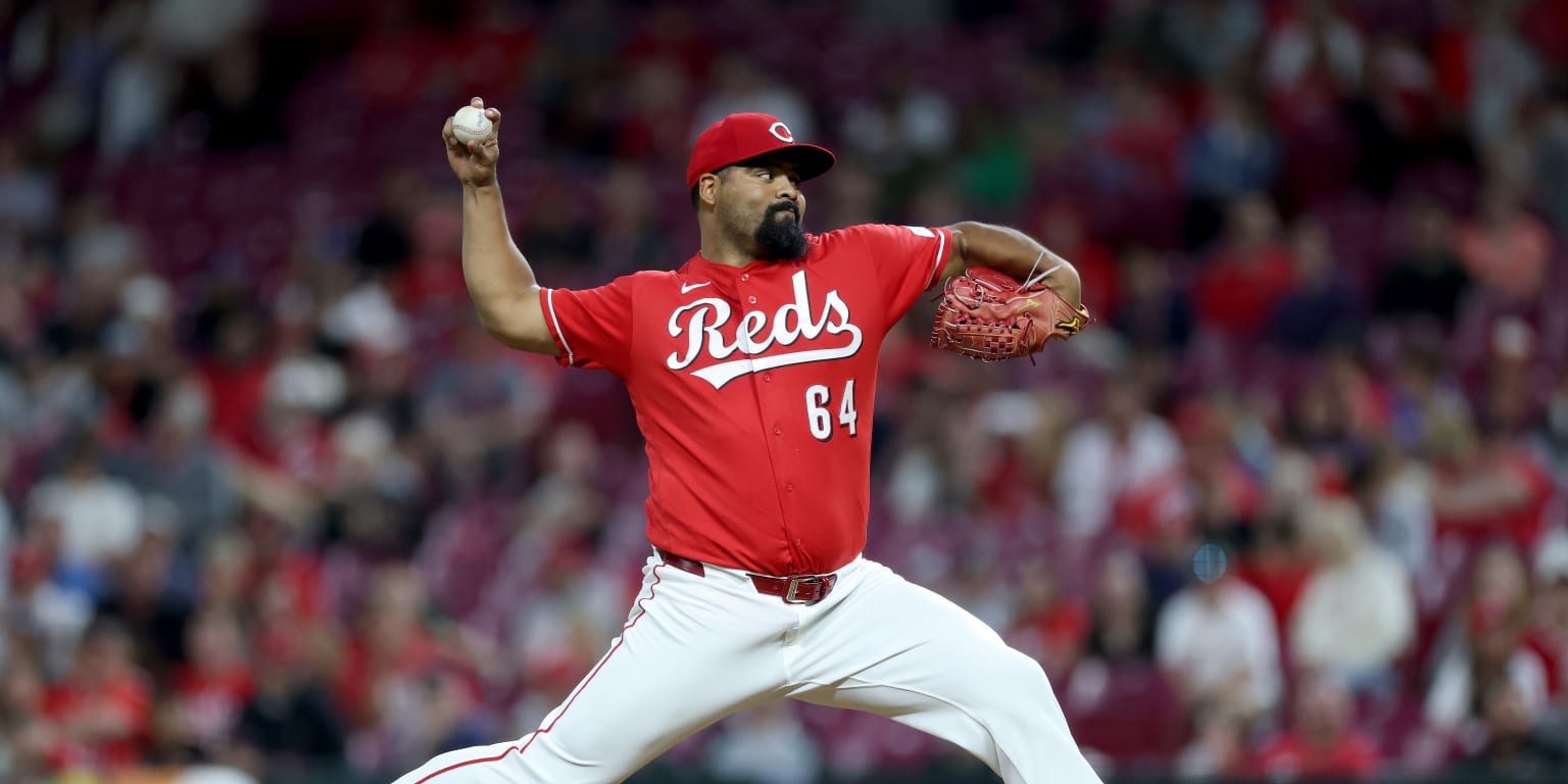 Reds' Bullpen Crumbles: Santillan's Oblique Injury Stacks onto Already Decimated Relief Corps