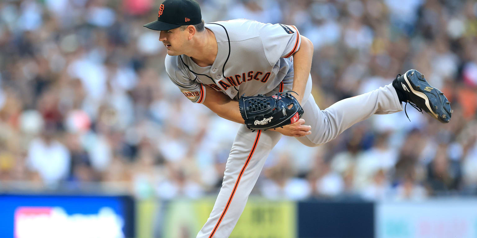 In need of innings, Braves swing deal for Giants RHP Mahle