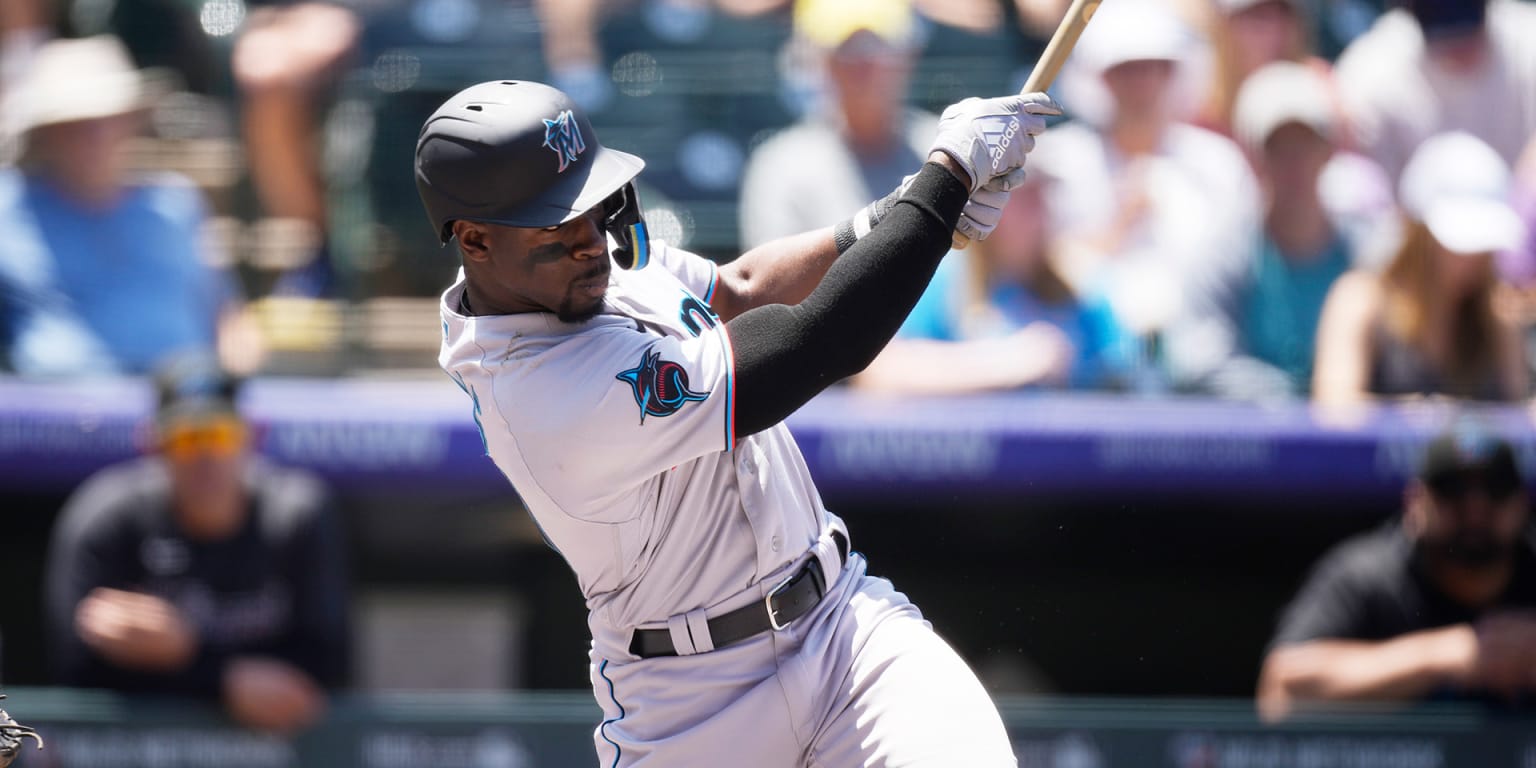 Miami Marlins: Jonathan Davis exceeds expectations in first month
