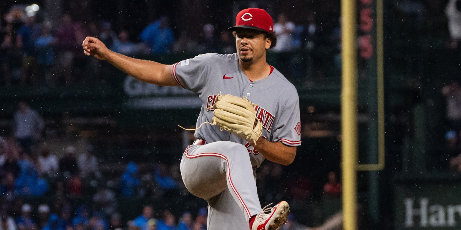 Burns overcomes PCA's homer for solid outing in 1st start at Wrigley