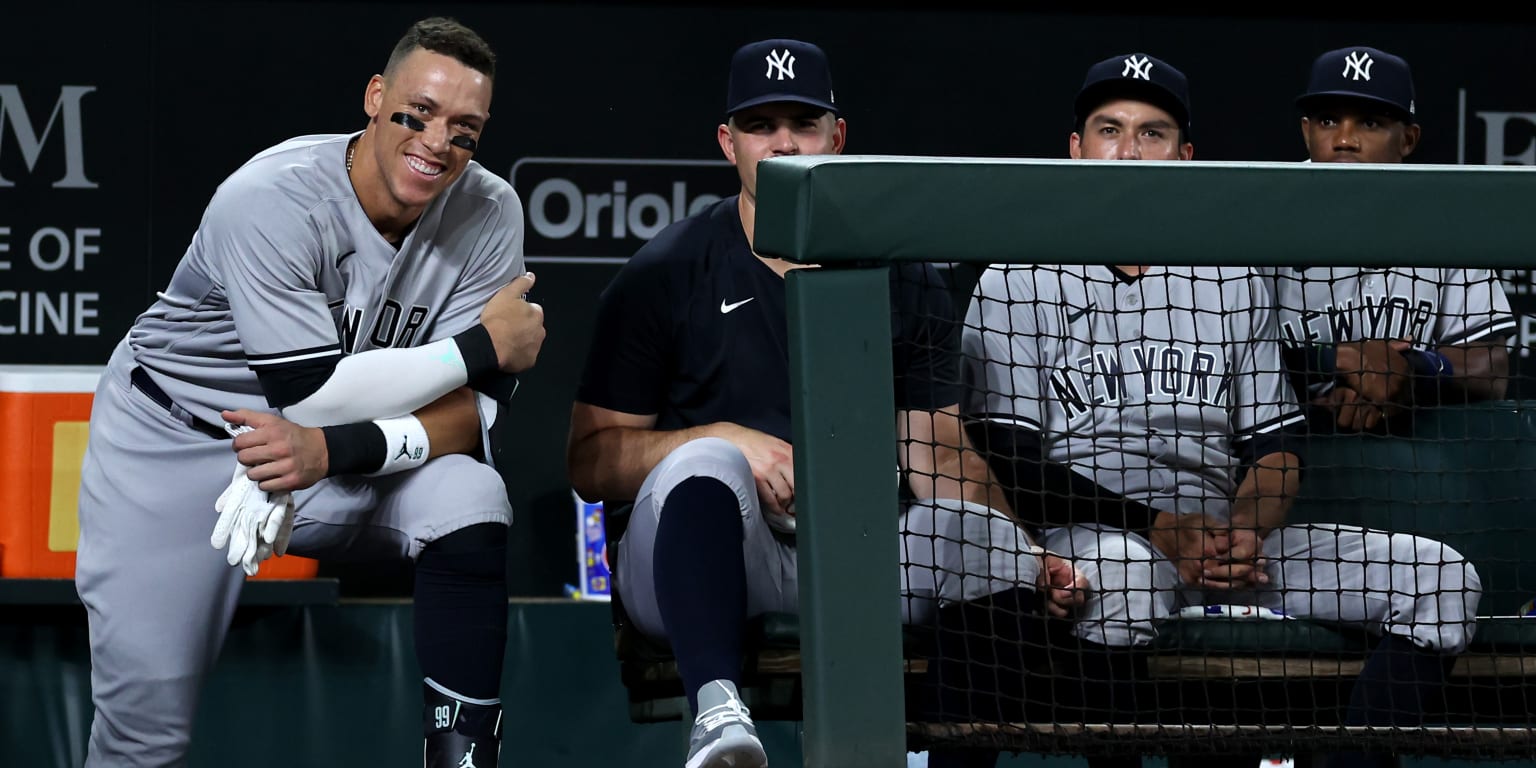 Judge out of Yankees' lineup after banging right toe while making  spectacular catch - The San Diego Union-Tribune