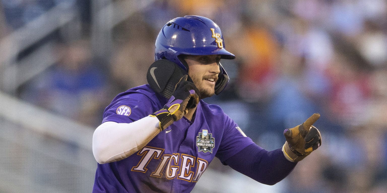 LSU’s Dylan Crews adds Golden Spikes award to list of accolades