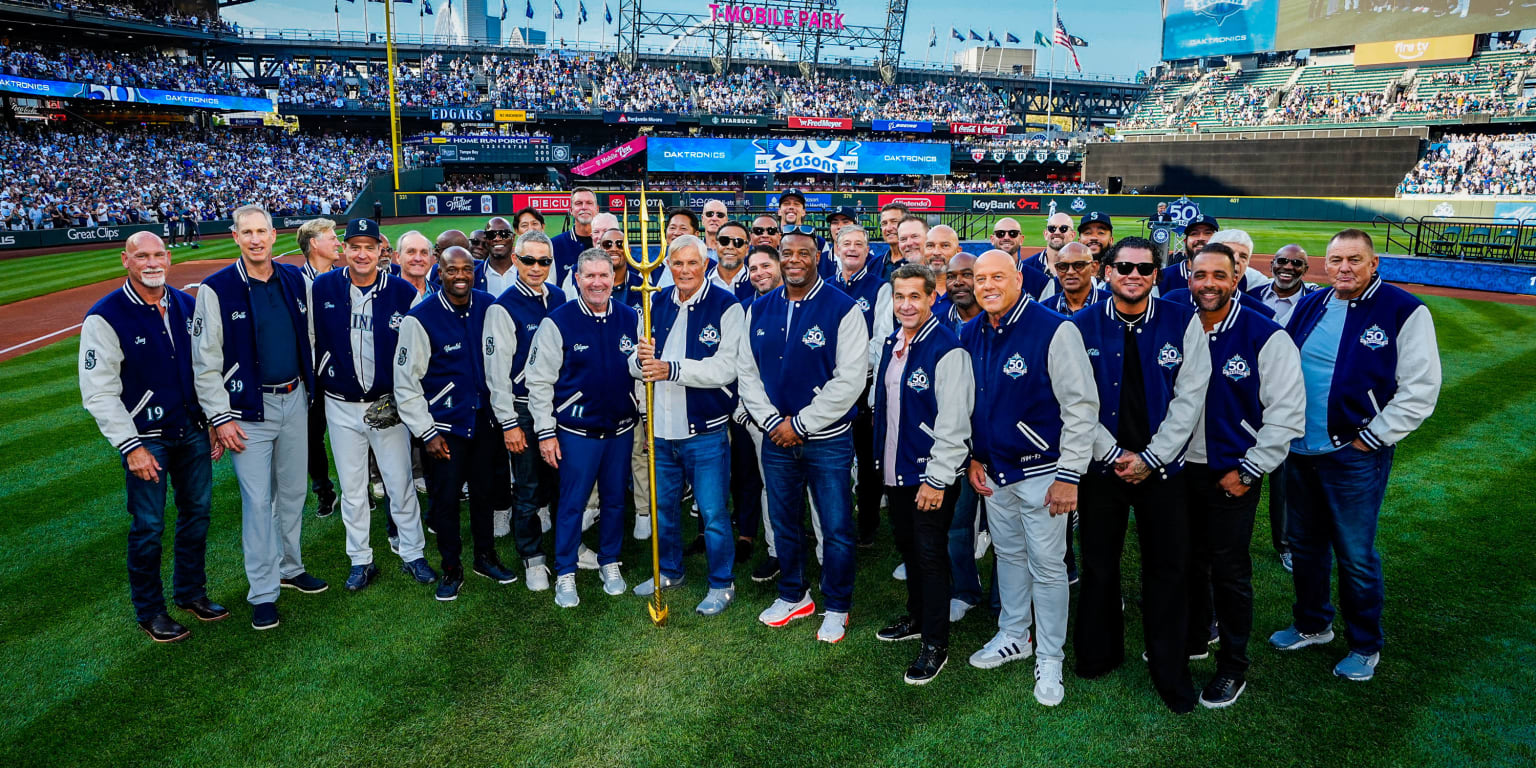 Ichiro! Lou! Rizzs! Legends come home for packed 50 Seasons Celebration