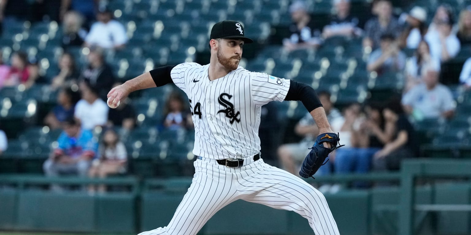 Sandlin shakes off 1st AB jitters to retire 18 straight in dazzling debut