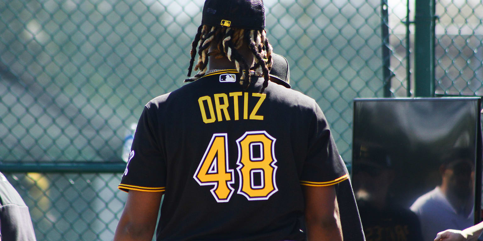 Luis Ortiz makes MLB debut for Pirates