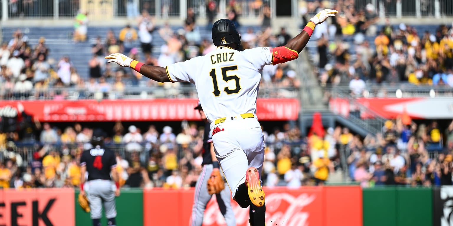 Bucs mount hitfest in second inning before late rally to win