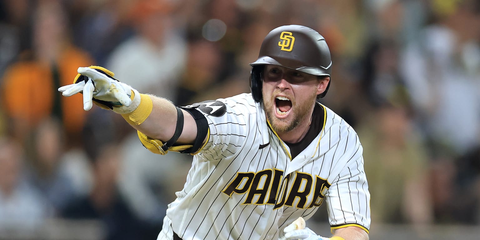 Cronenworth, Padres walk off Giants to keep things rolling ahead of Deadline 