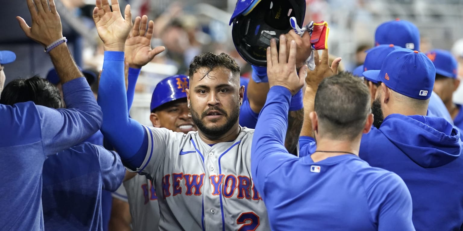 Omar Narváez activated by Mets;  Tomás Niu designated for assignment